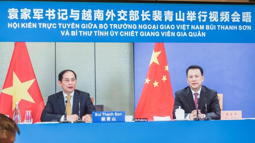 FM encourages local Vietnam – China cooperation